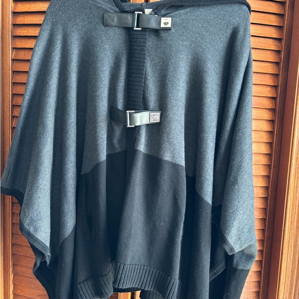 MICHAEL MICHAEL KORS Women's Hooded Buckle Front Poncho